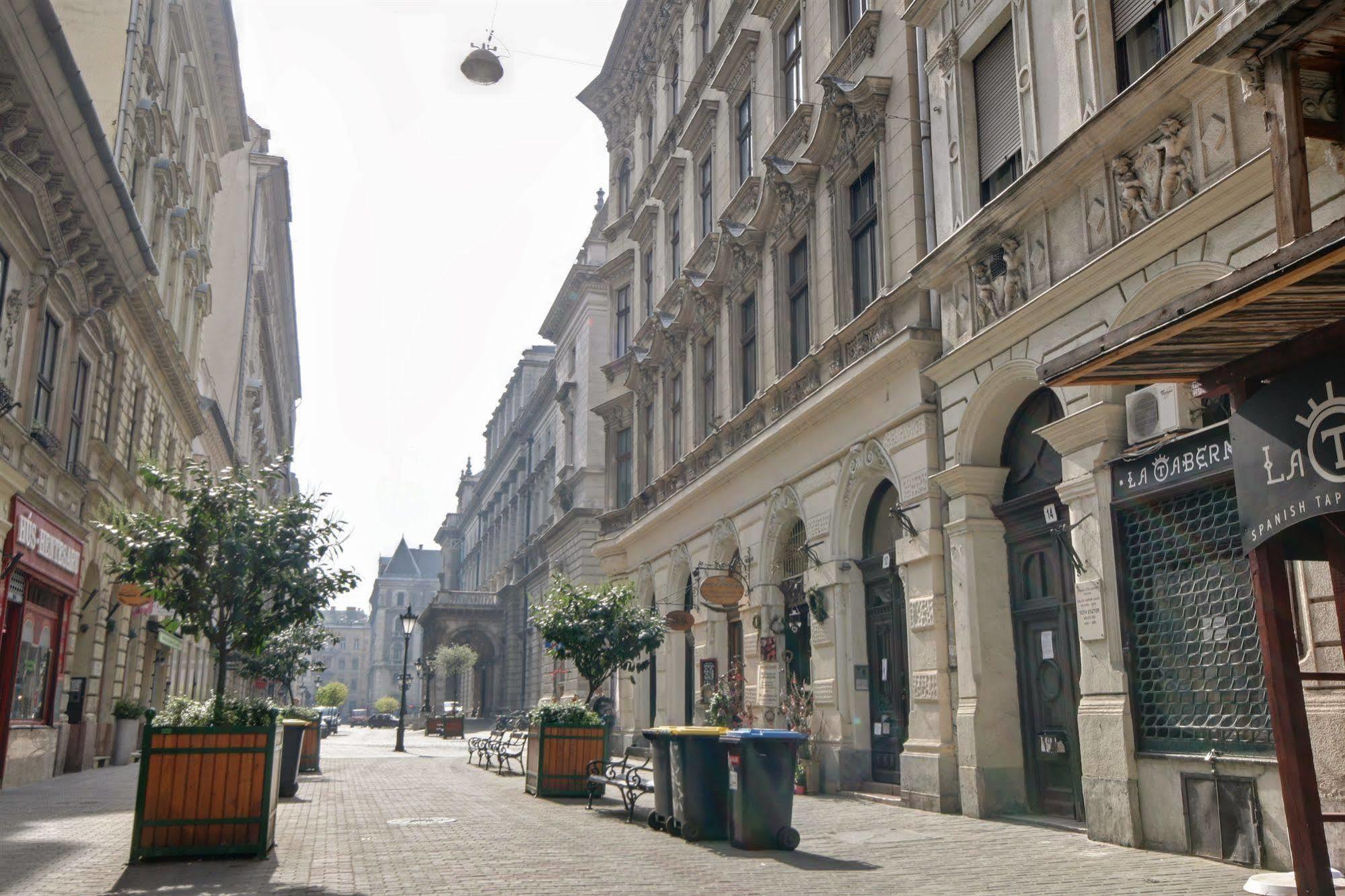 Opera Guesthouse Budapesta Exterior foto