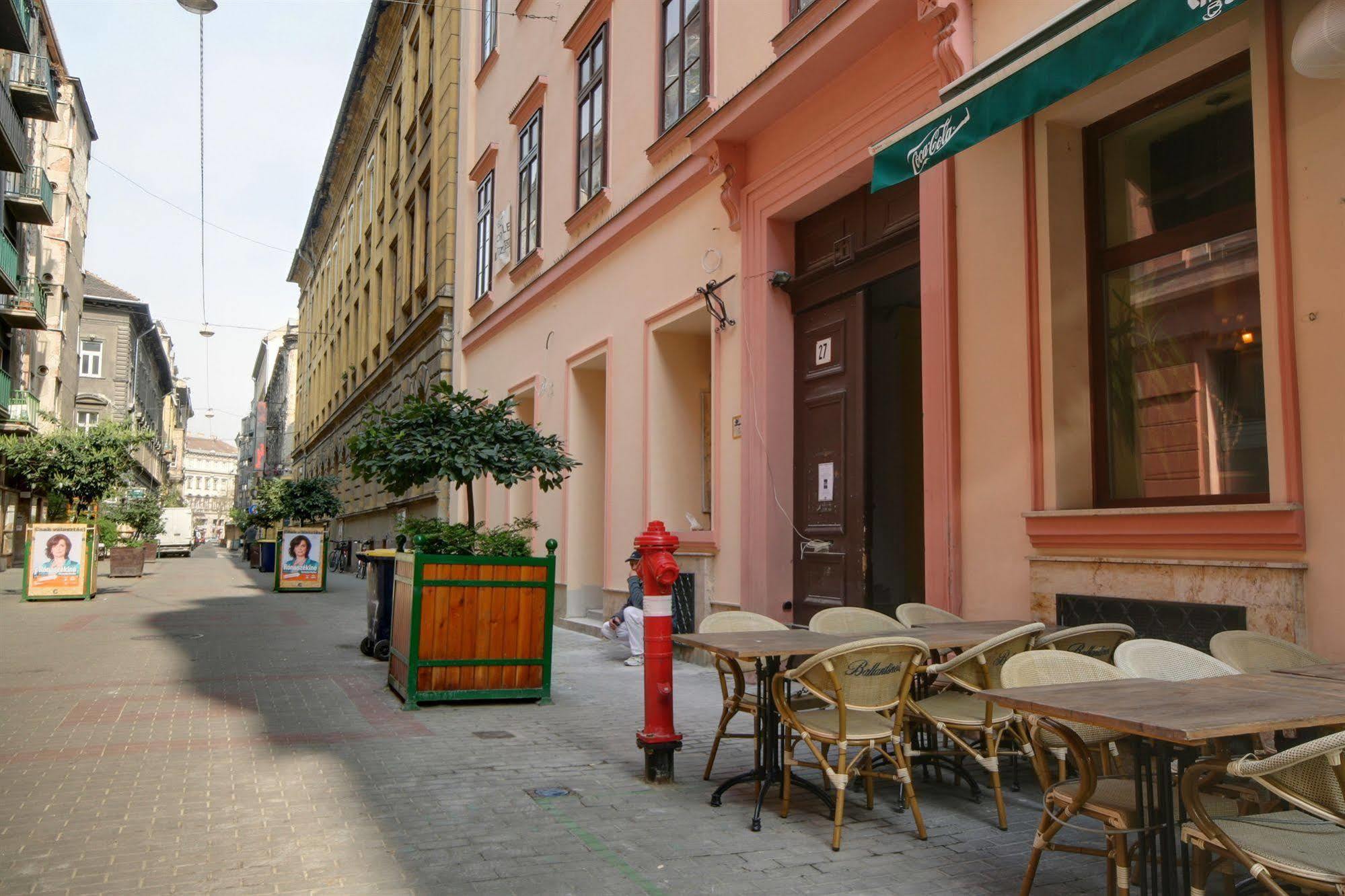 Opera Guesthouse Budapesta Exterior foto